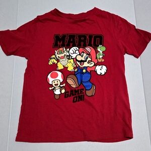 Youth Super Mario Tee Size L (10/12)